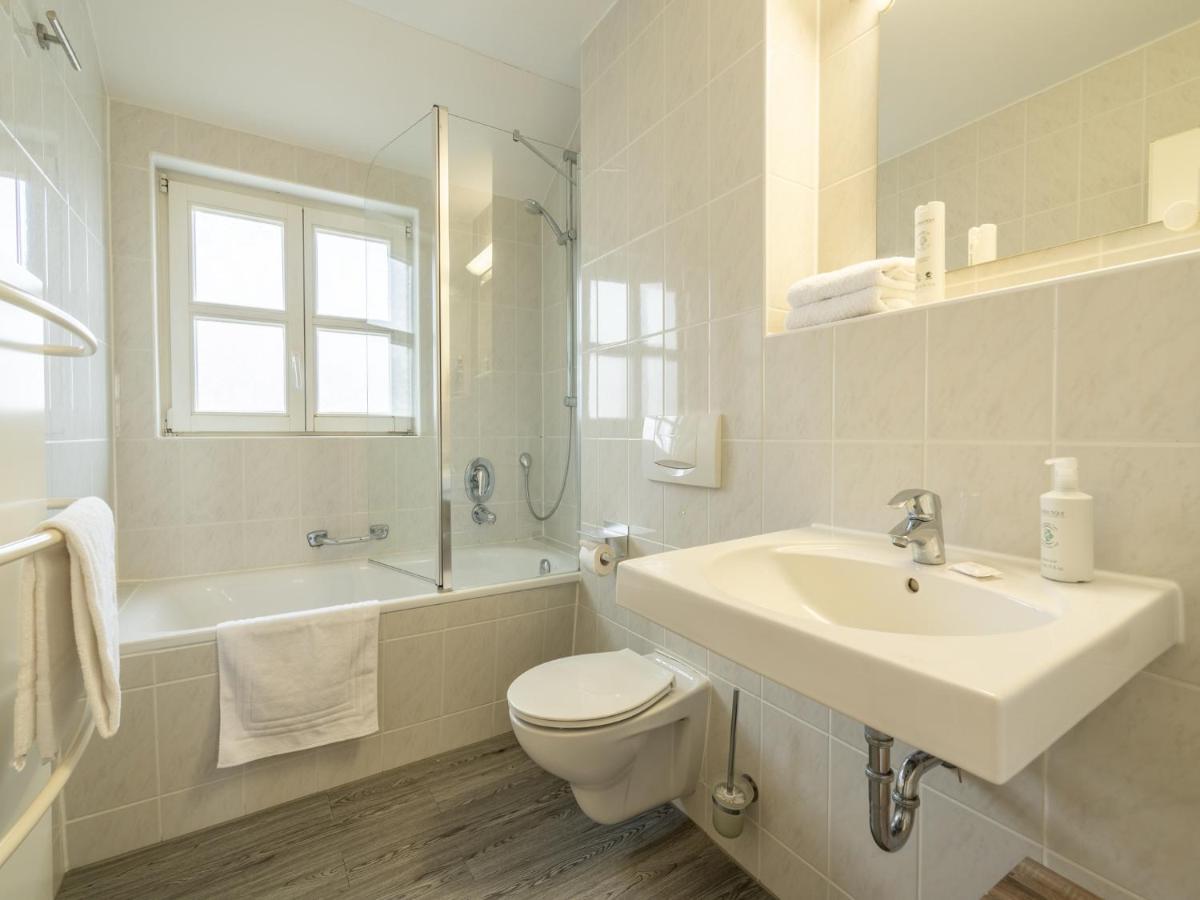 Feriendorf Rugana - Komfort Appartement Mit 2 Schlafzimmern Und Terrasse D03 Dranske Ngoại thất bức ảnh
